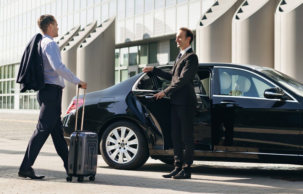 Luxury Point-to-Point Car Service in Nashville, TN – Private Chauffeured Transfers by Lets Limo